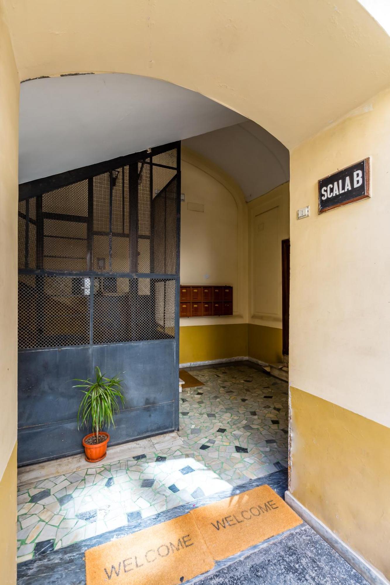דירות נאפולי Duomo Grand Family Loft מראה חיצוני תמונה